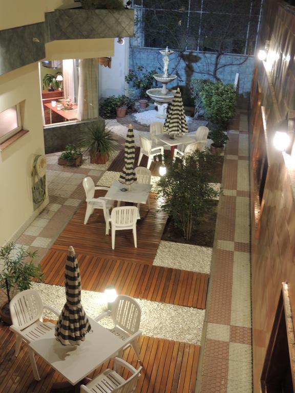 Hotel Cuprum Santa Rosa  Bagian luar foto